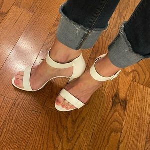 Precious White Heels 🤍